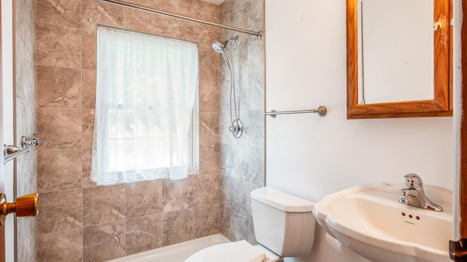 114 Dorchester Drive, Baltimore, Ohio image 10