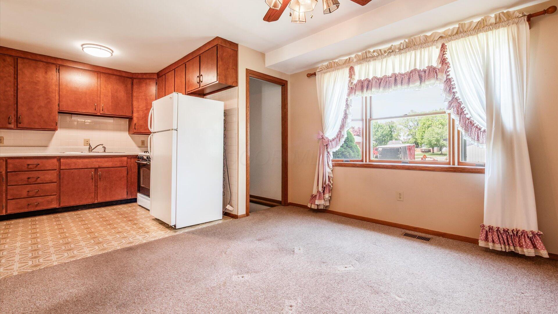 114 Dorchester Drive, Baltimore, Ohio image 8