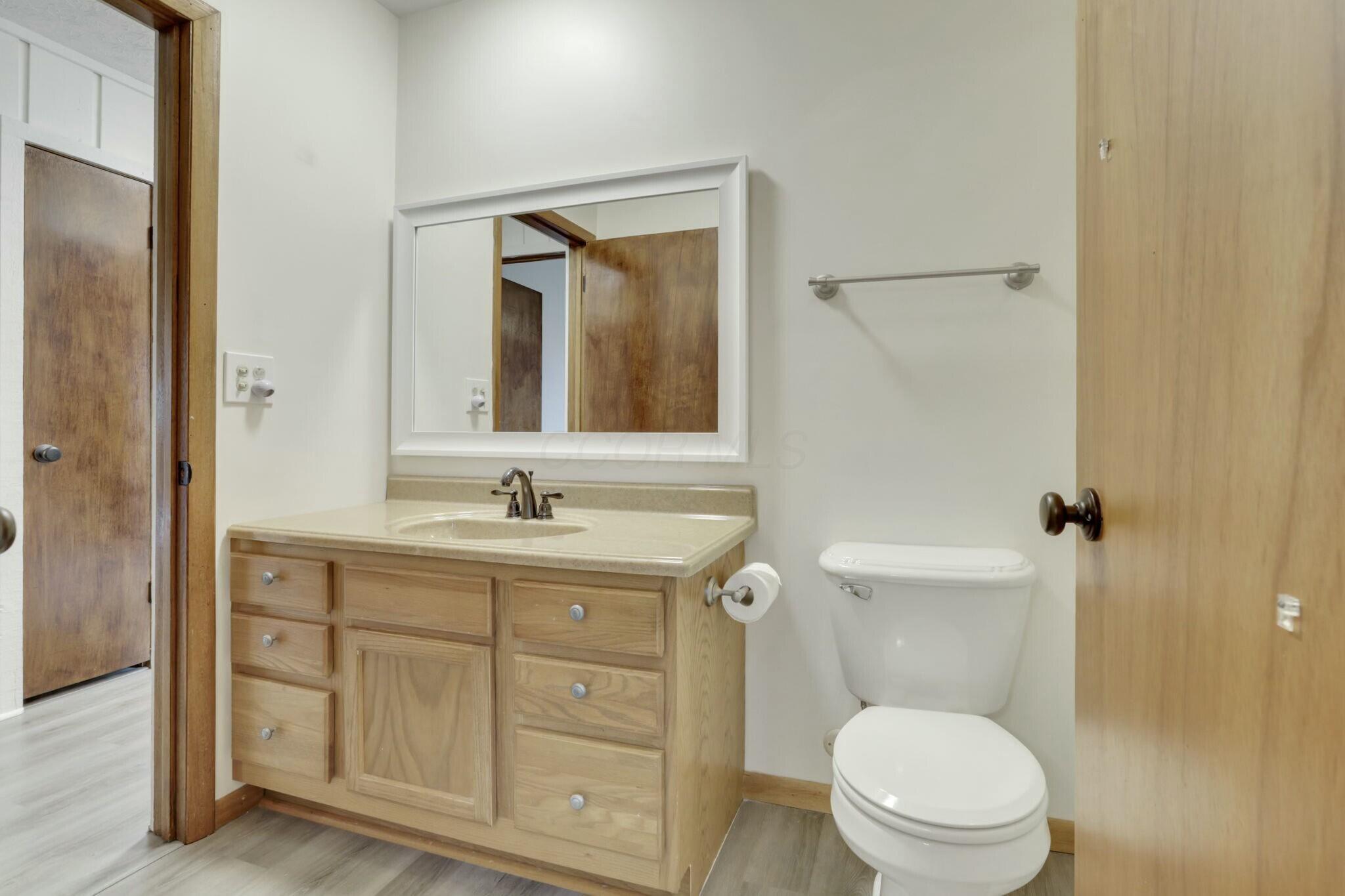 5880 Clearport Road, Lancaster, Ohio image 35