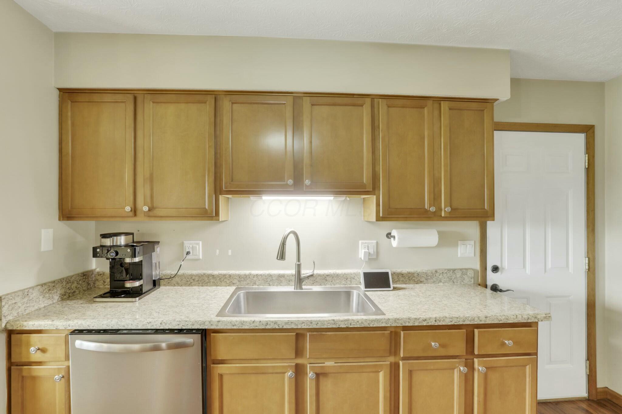 5880 Clearport Road, Lancaster, Ohio image 19