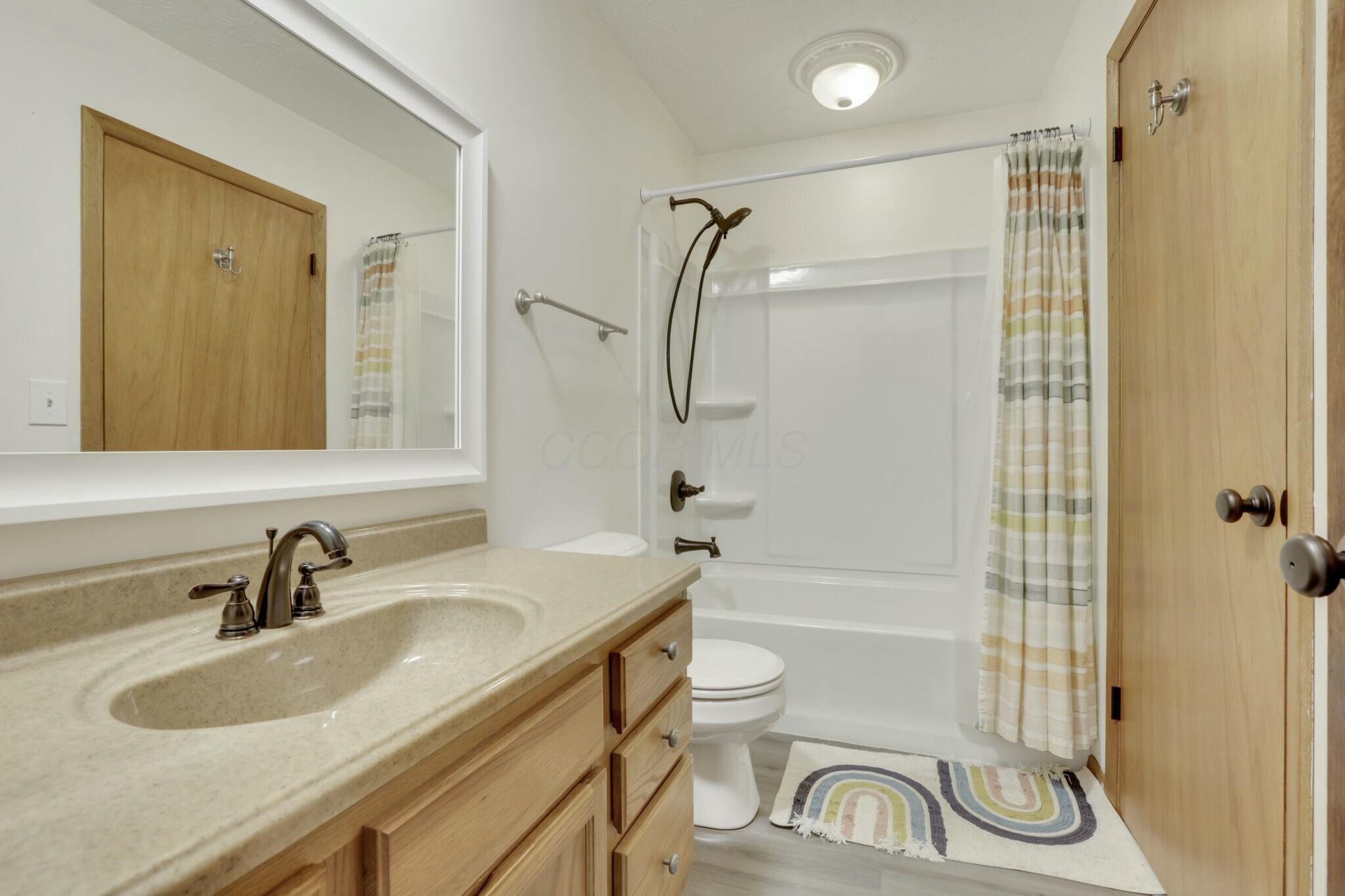 5880 Clearport Road, Lancaster, Ohio image 37