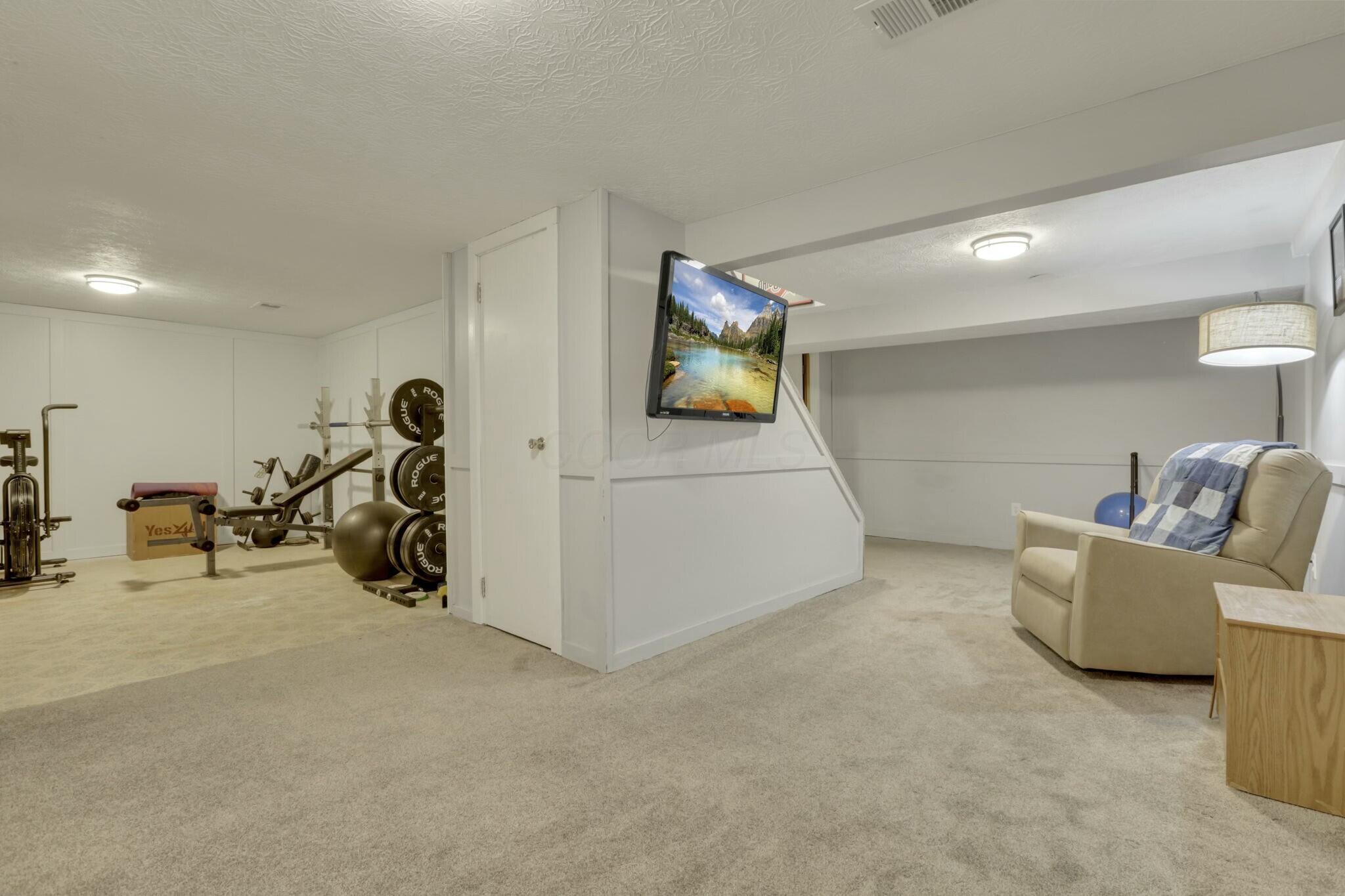 5880 Clearport Road, Lancaster, Ohio image 48