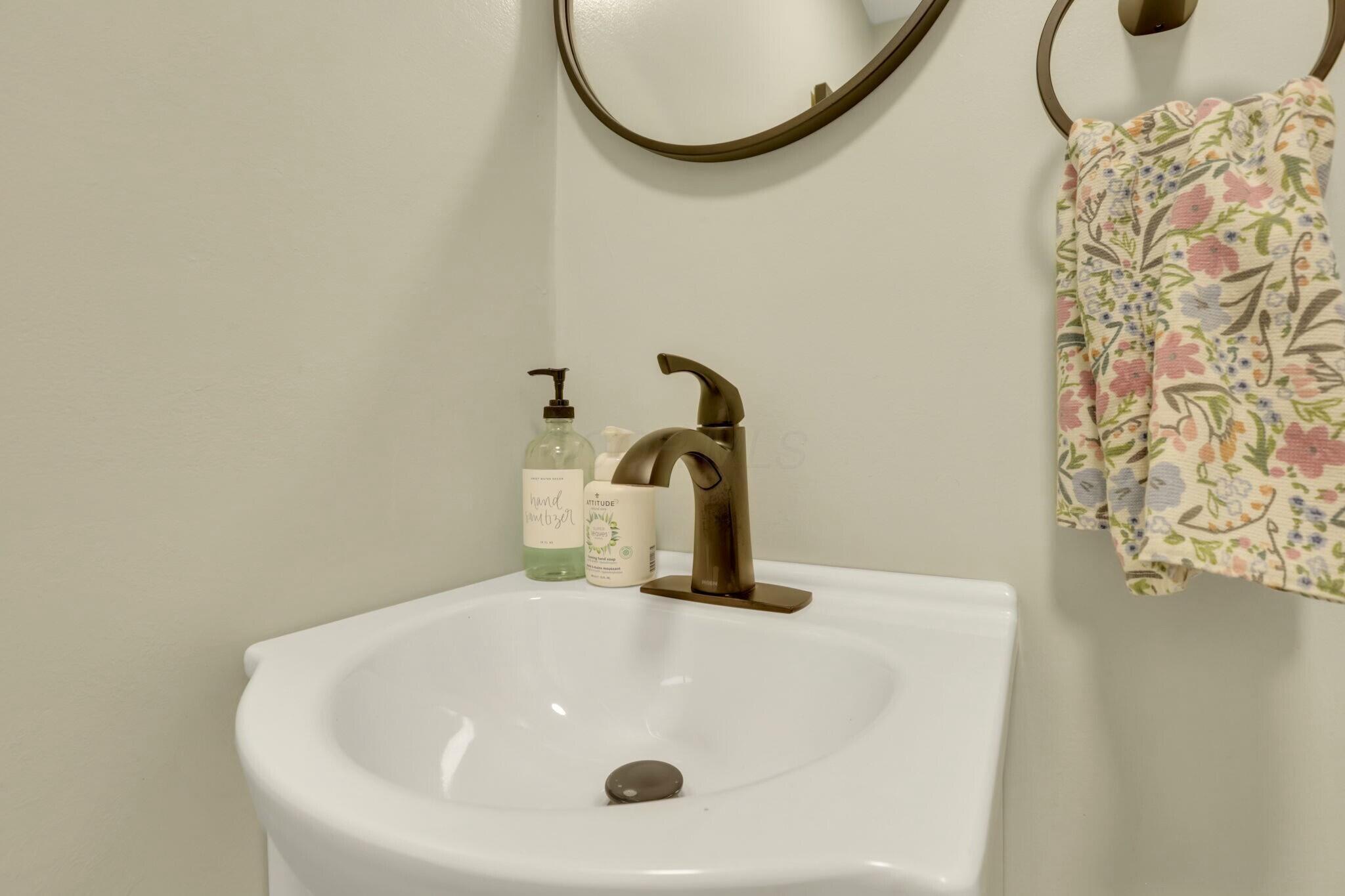 5880 Clearport Road, Lancaster, Ohio image 30