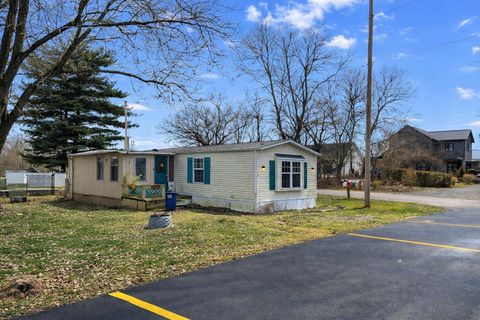 Photo of 13900 Custers Point Road NE 13 #13, Thornville, OH 43076 (MLS # 226000610)