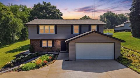 Photo of 9310 Laymon Road, Gambier, OH 43022 (MLS # 226025867)