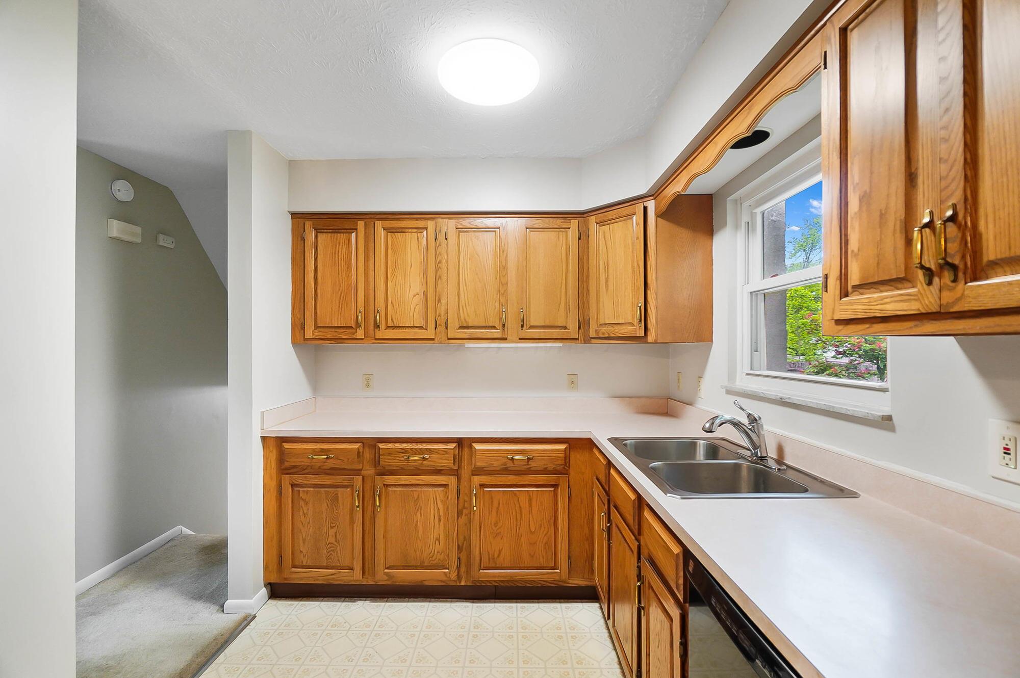 3552 Devin Road, Grove City, Ohio image 15