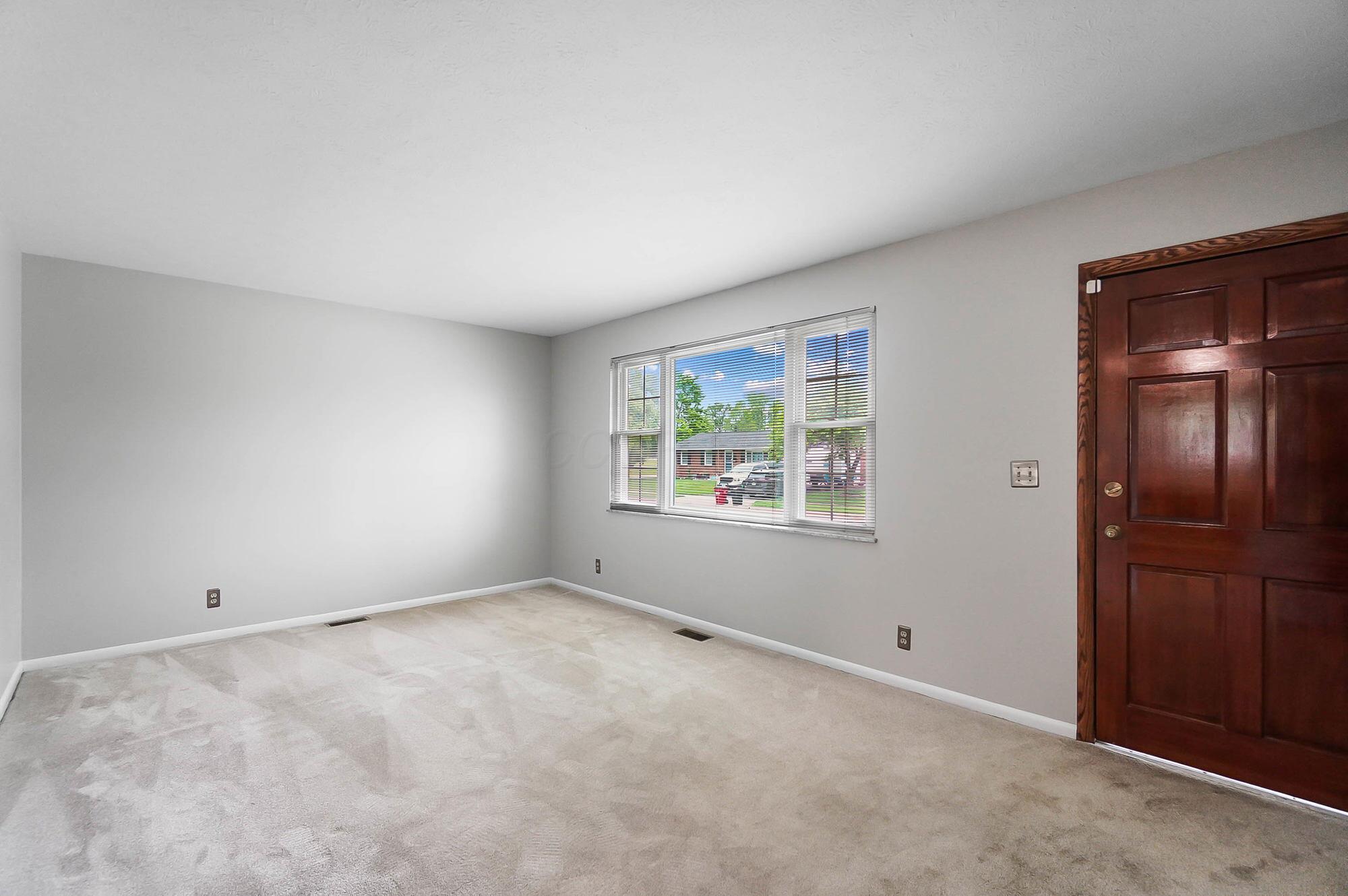 3552 Devin Road, Grove City, Ohio image 7
