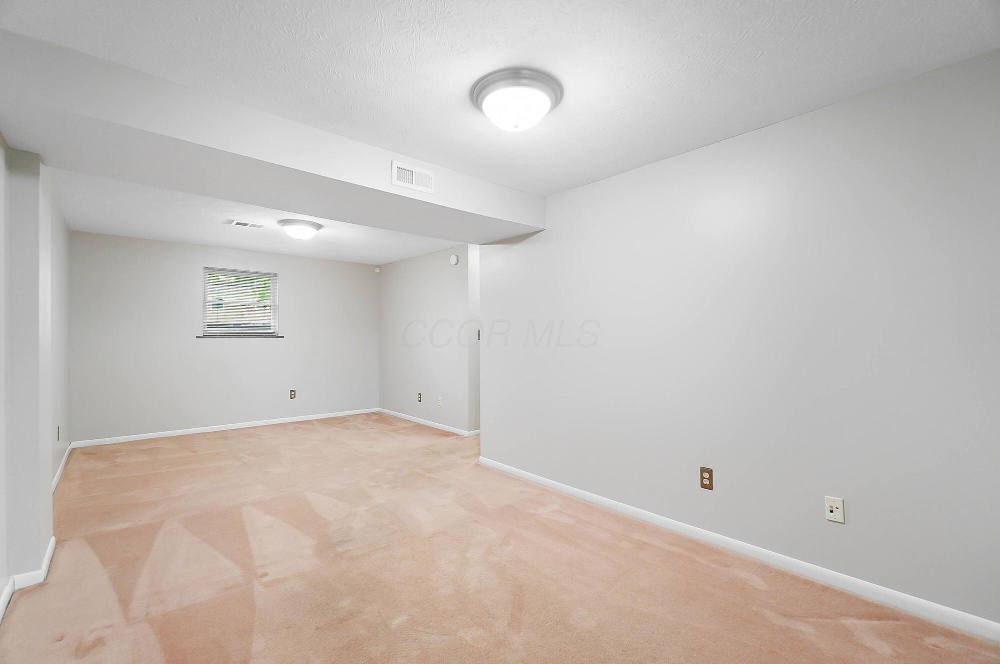 3552 Devin Road, Grove City, Ohio image 28