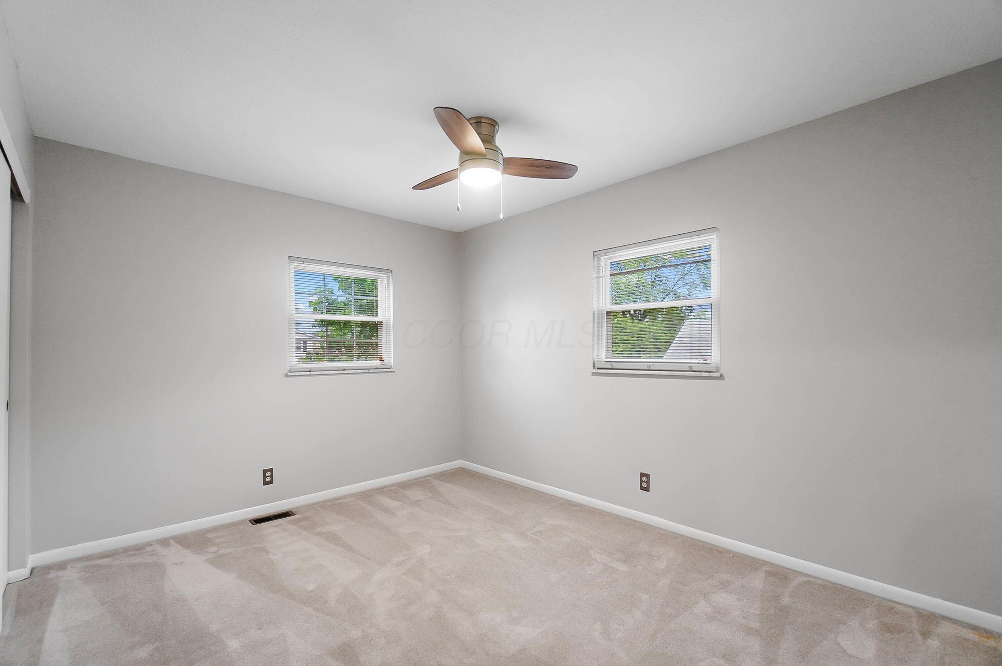 3552 Devin Road, Grove City, Ohio image 20