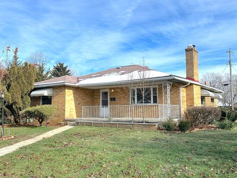 Photo of 1168 Racine Avenue, Columbus, OH 43204 (MLS # 225045176)