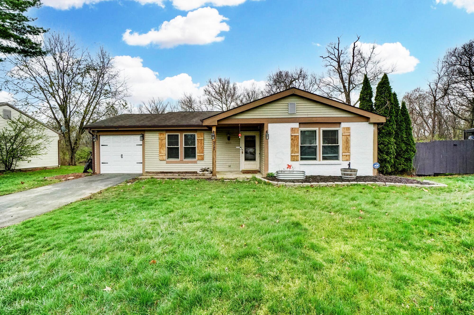 6955 Wind River Drive, Reynoldsburg, Ohio image 1