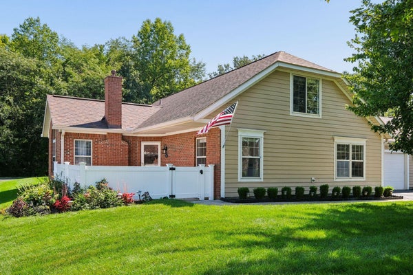 4654 COLLINGVILLE WAY # 21, COLUMBUS, OH 43230 - Image e4850abfe70fc214f2ab25231fc4b5bd/4226256565