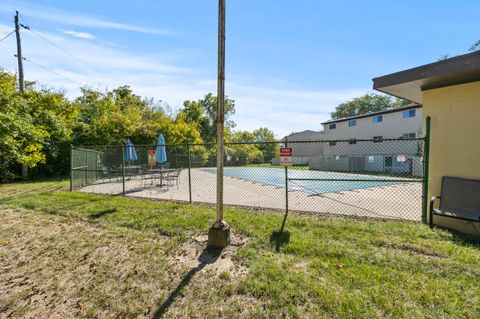 Tiny photo for 2844 Kingsrowe Court 27 #27, Columbus, OH 43209 (MLS # 225041099)