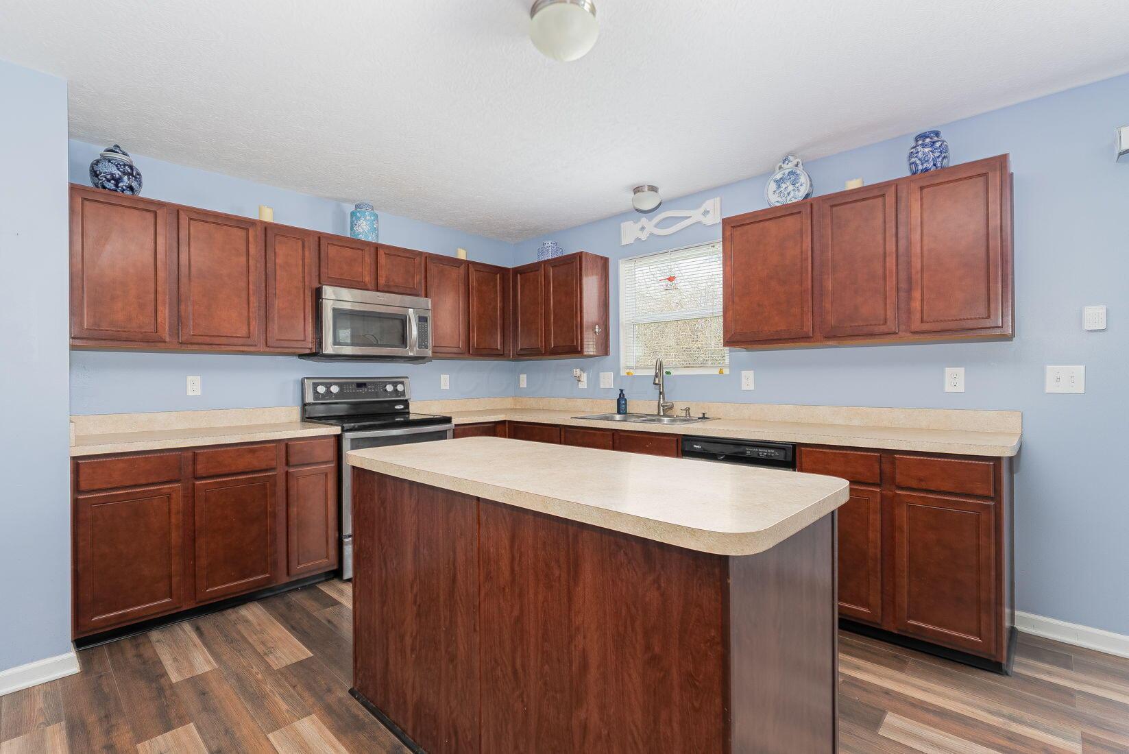 3830 Wolf Creek Road, Grove City, Ohio image 15