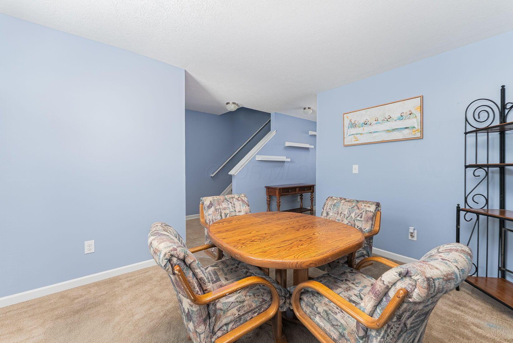 3830 Wolf Creek Road, Grove City, Ohio image 6