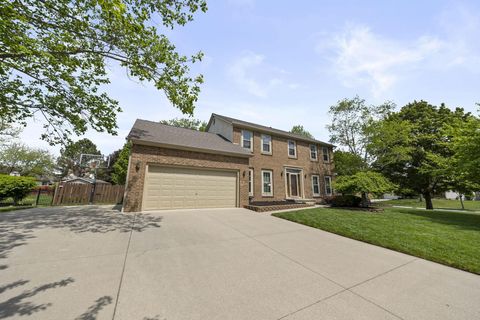 Tiny photo for 2458 Hickorybend Court, Grove City, OH 43123 (MLS # 226013939)