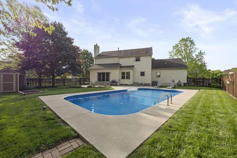Tiny photo for 2458 Hickorybend Court, Grove City, OH 43123 (MLS # 226013939)