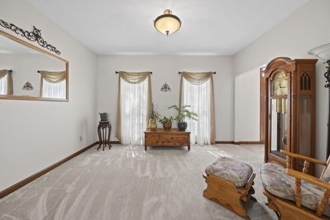 Tiny photo for 2458 Hickorybend Court, Grove City, OH 43123 (MLS # 226013939)