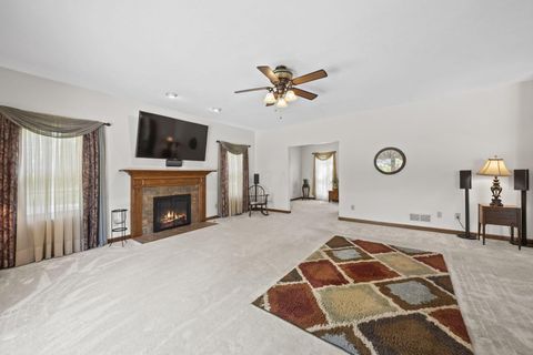 Tiny photo for 2458 Hickorybend Court, Grove City, OH 43123 (MLS # 226013939)