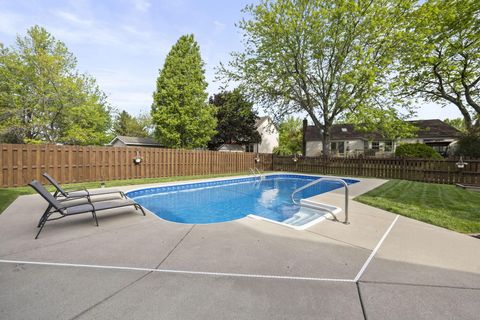 Tiny photo for 2458 Hickorybend Court, Grove City, OH 43123 (MLS # 226013939)