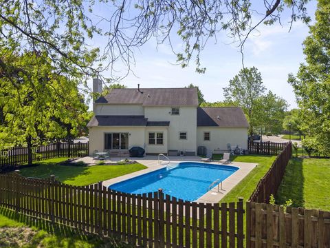 Tiny photo for 2458 Hickorybend Court, Grove City, OH 43123 (MLS # 226013939)