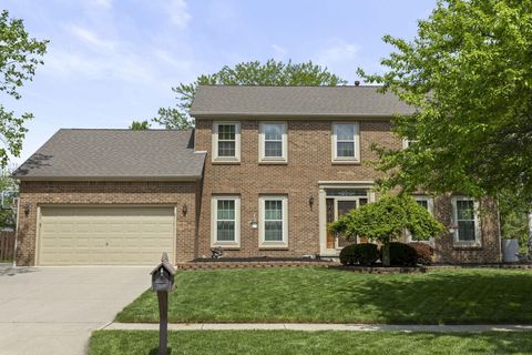 Photo of 2458 Hickorybend Court, Grove City, OH 43123 (MLS # 226013939)