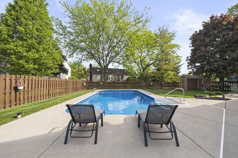 Tiny photo for 2458 Hickorybend Court, Grove City, OH 43123 (MLS # 226013939)