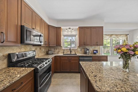 Tiny photo for 2458 Hickorybend Court, Grove City, OH 43123 (MLS # 226013939)