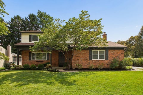 Photo of 1701 Moreland Drive, Columbus, OH 43220 (MLS # 226035200)