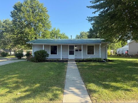 Photo of 100 Valleyview Drive, Johnstown, OH 43031 (MLS # 225040265)