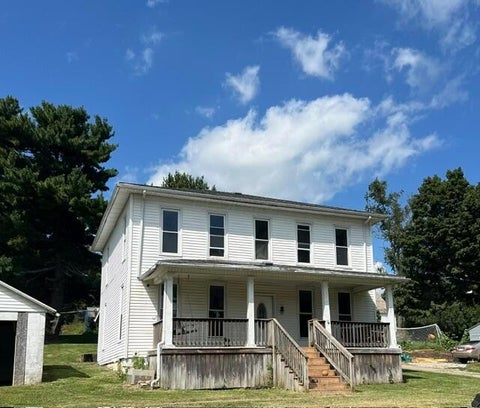 Photo of 216 W Sheridan Avenue, Somerset, OH 43783 (MLS # 226034867)