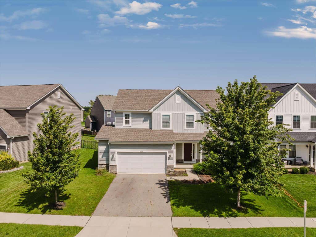 Photo of 426 Oakland Hills Loop, Commercial Point, OH 43116 (MLS # 226032313)