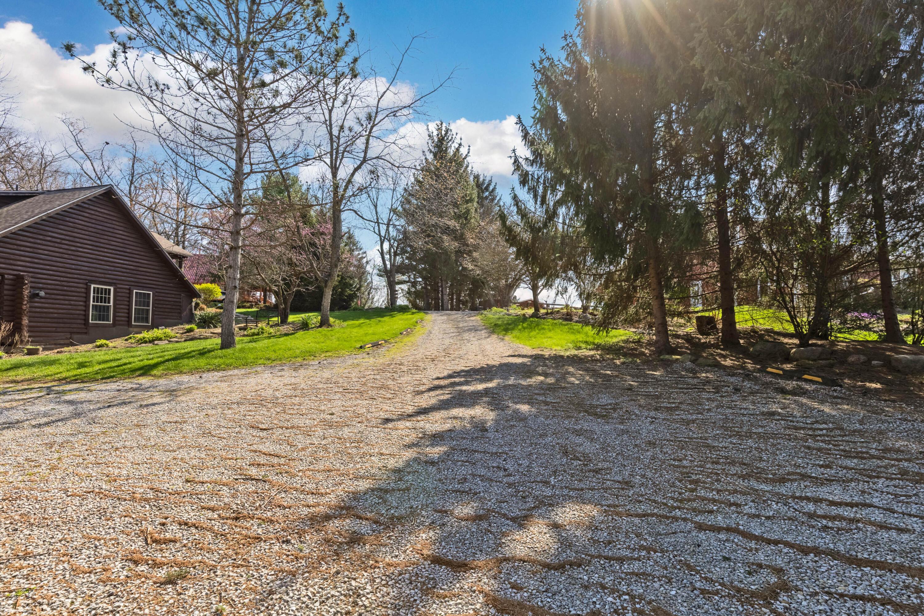 Fredericktown, Ohio, 43019, United States, 8 Bedrooms Bedrooms, ,8 BathroomsBathrooms,Residential,Active,2035650