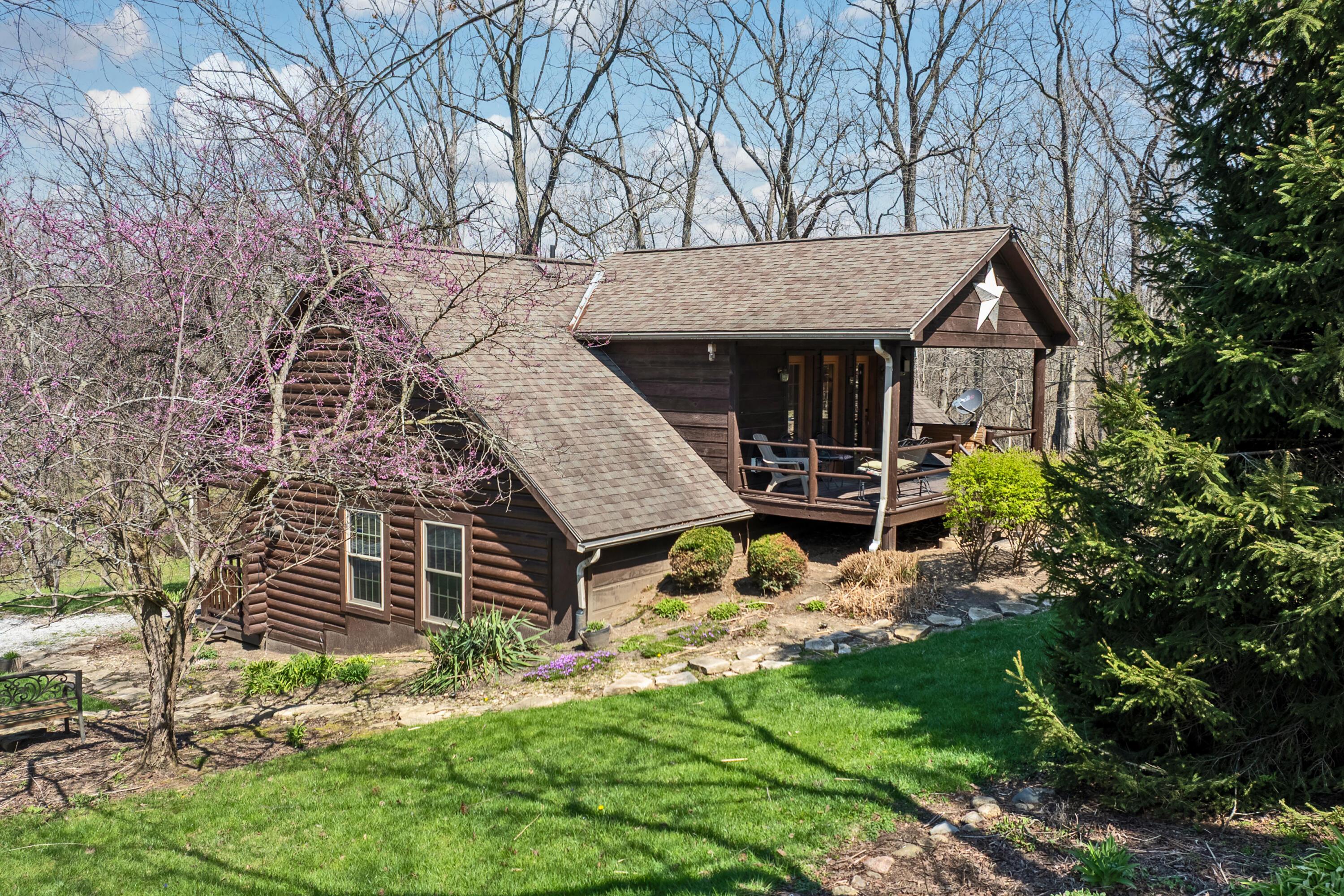 Fredericktown, Ohio, 43019, United States, 8 Bedrooms Bedrooms, ,8 BathroomsBathrooms,Residential,Active,2035650