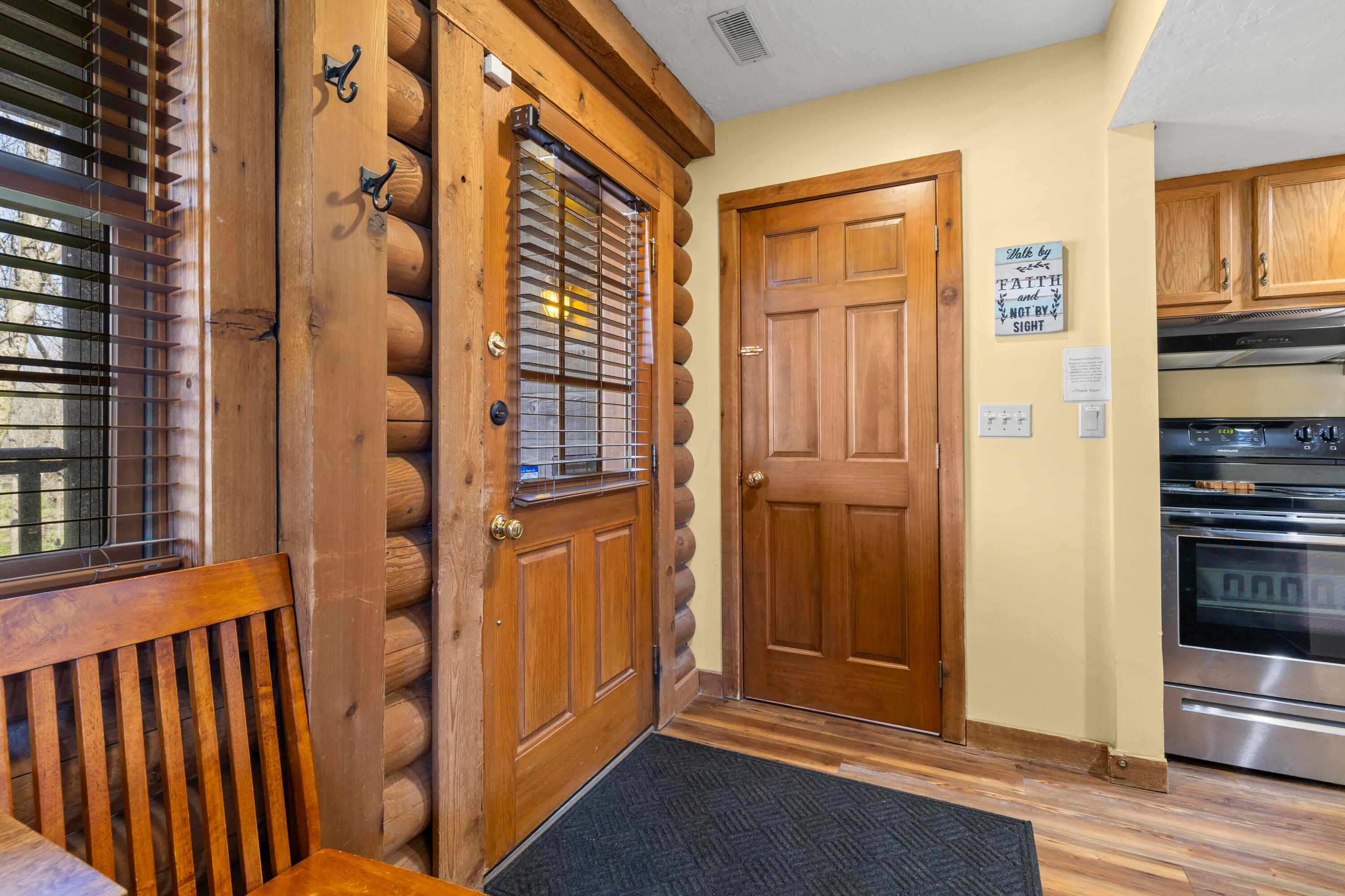 Fredericktown, Ohio, 43019, United States, 8 Bedrooms Bedrooms, ,8 BathroomsBathrooms,Residential,Active,2035650