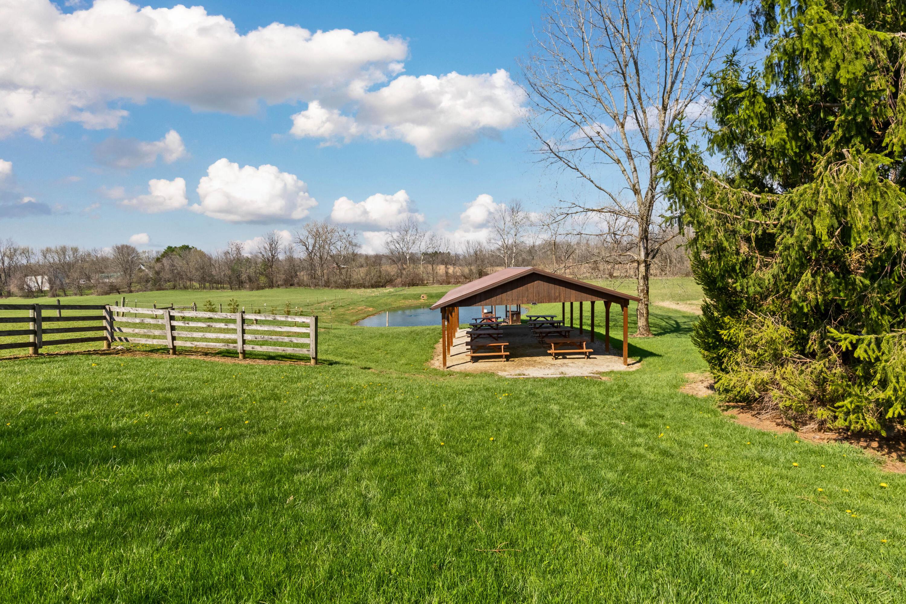 Fredericktown, Ohio, 43019, United States, 8 Bedrooms Bedrooms, ,8 BathroomsBathrooms,Residential,Active,2035650