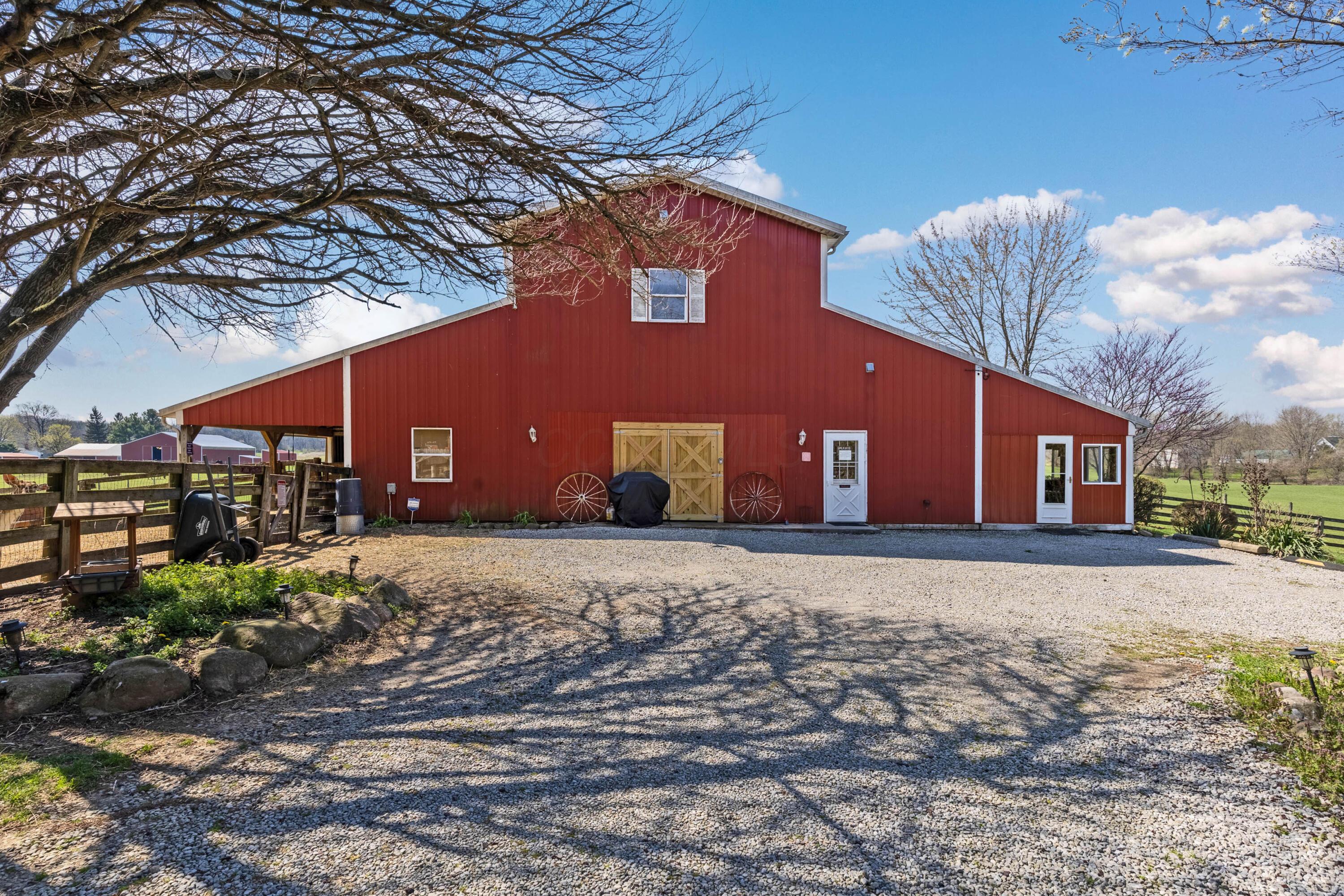 Fredericktown, Ohio, 43019, United States, 8 Bedrooms Bedrooms, ,8 BathroomsBathrooms,Residential,Active,2035650