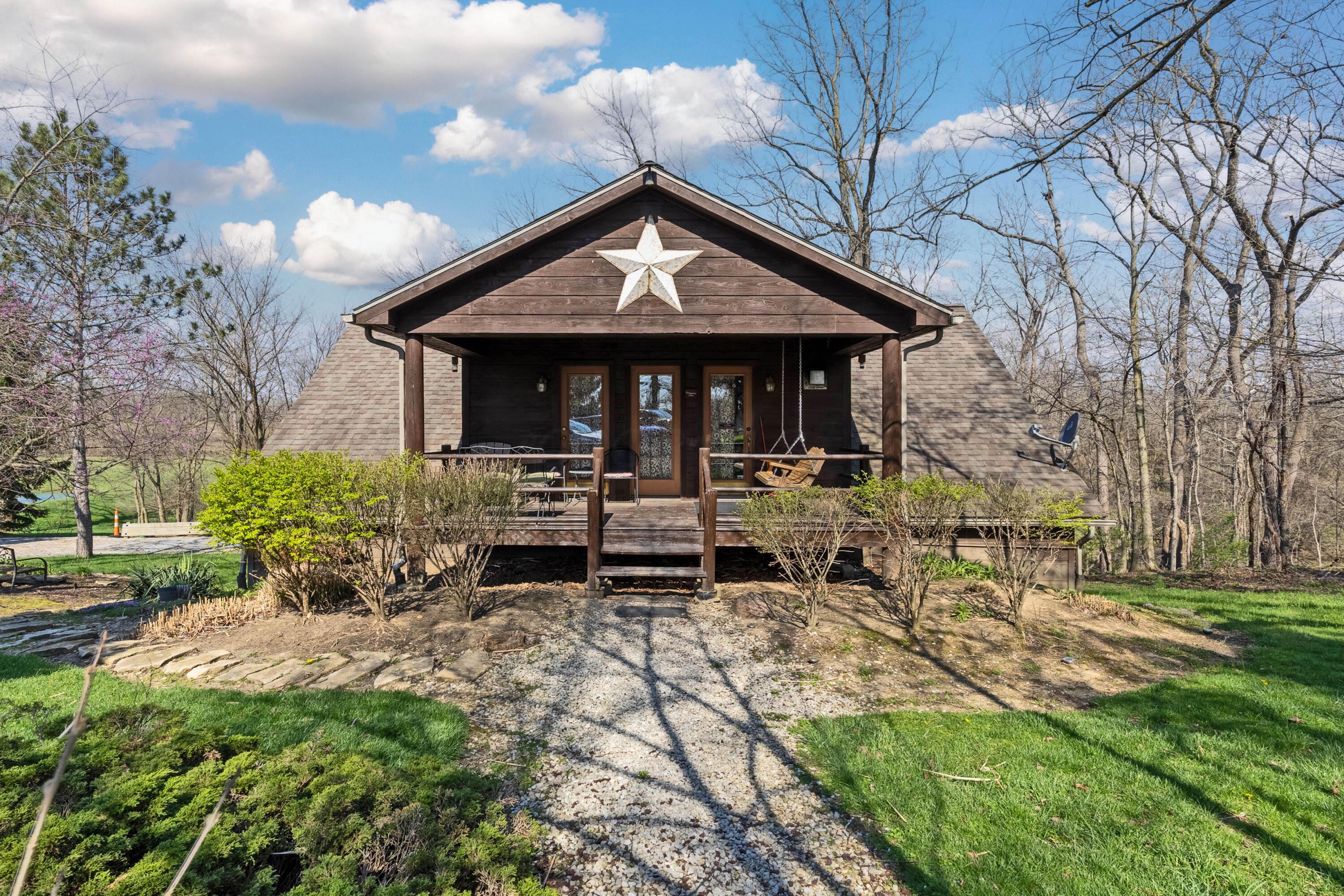 Fredericktown, Ohio, 43019, United States, 8 Bedrooms Bedrooms, ,8 BathroomsBathrooms,Residential,Active,2035650
