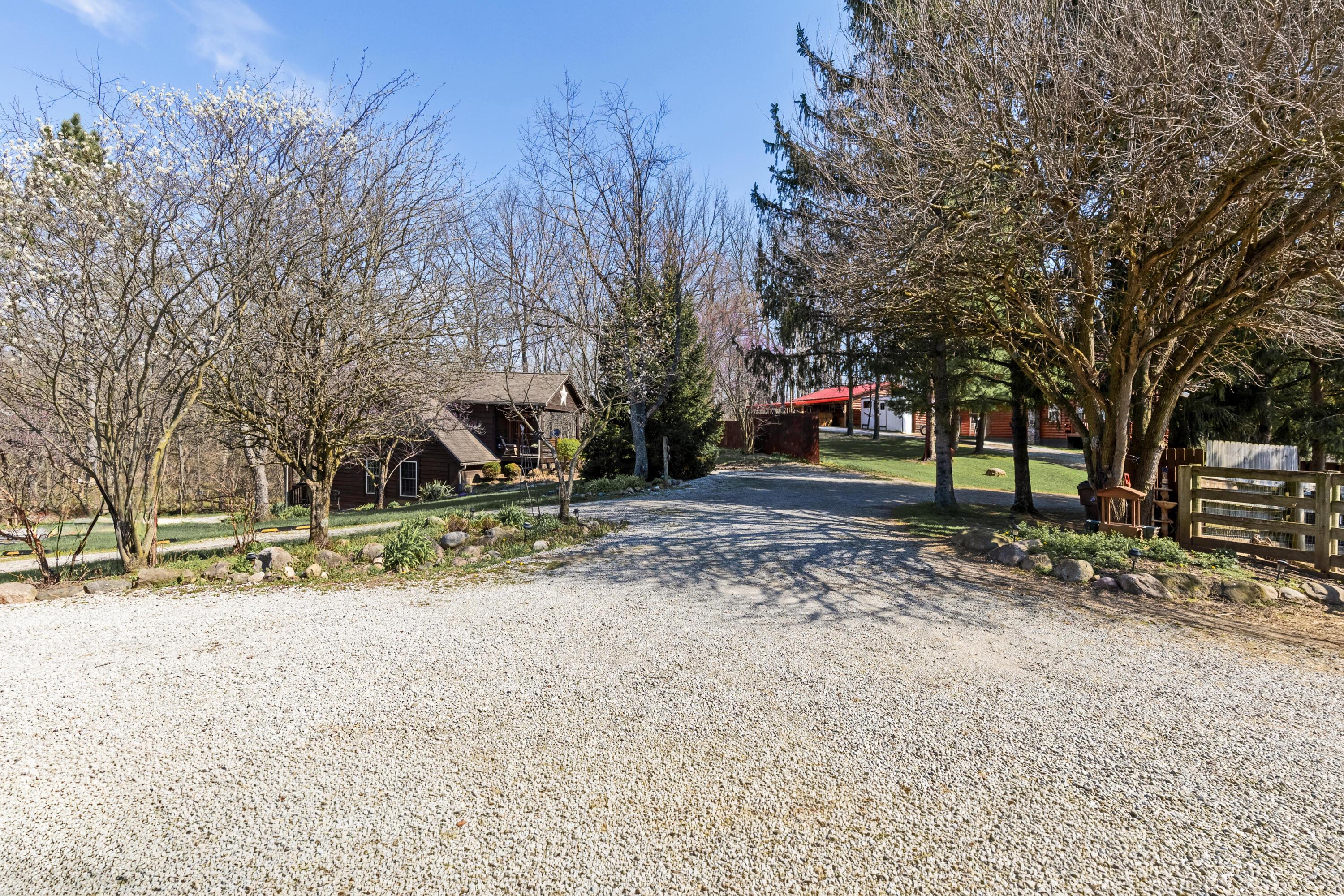 Fredericktown, Ohio, 43019, United States, 8 Bedrooms Bedrooms, ,8 BathroomsBathrooms,Residential,Active,2035650