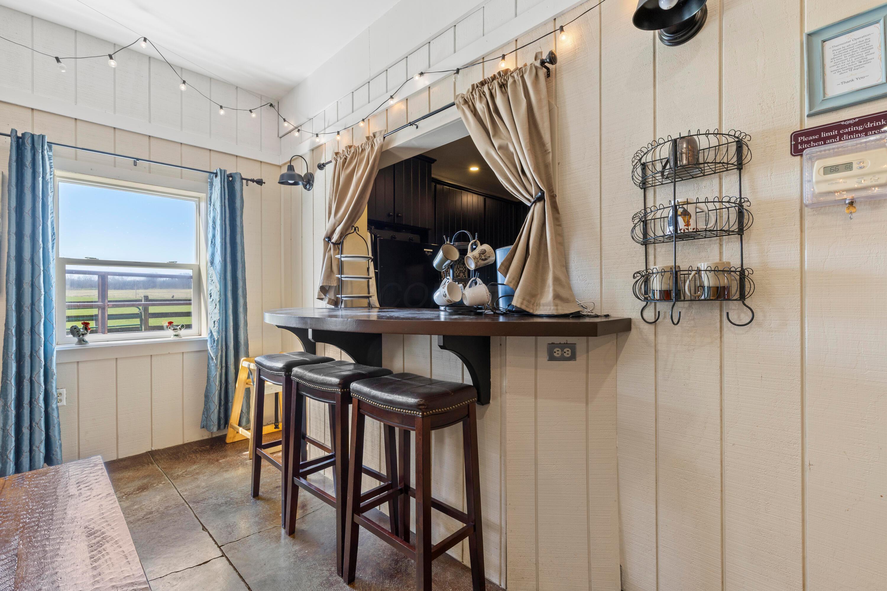 Fredericktown, Ohio, 43019, United States, 8 Bedrooms Bedrooms, ,8 BathroomsBathrooms,Residential,Active,2035650