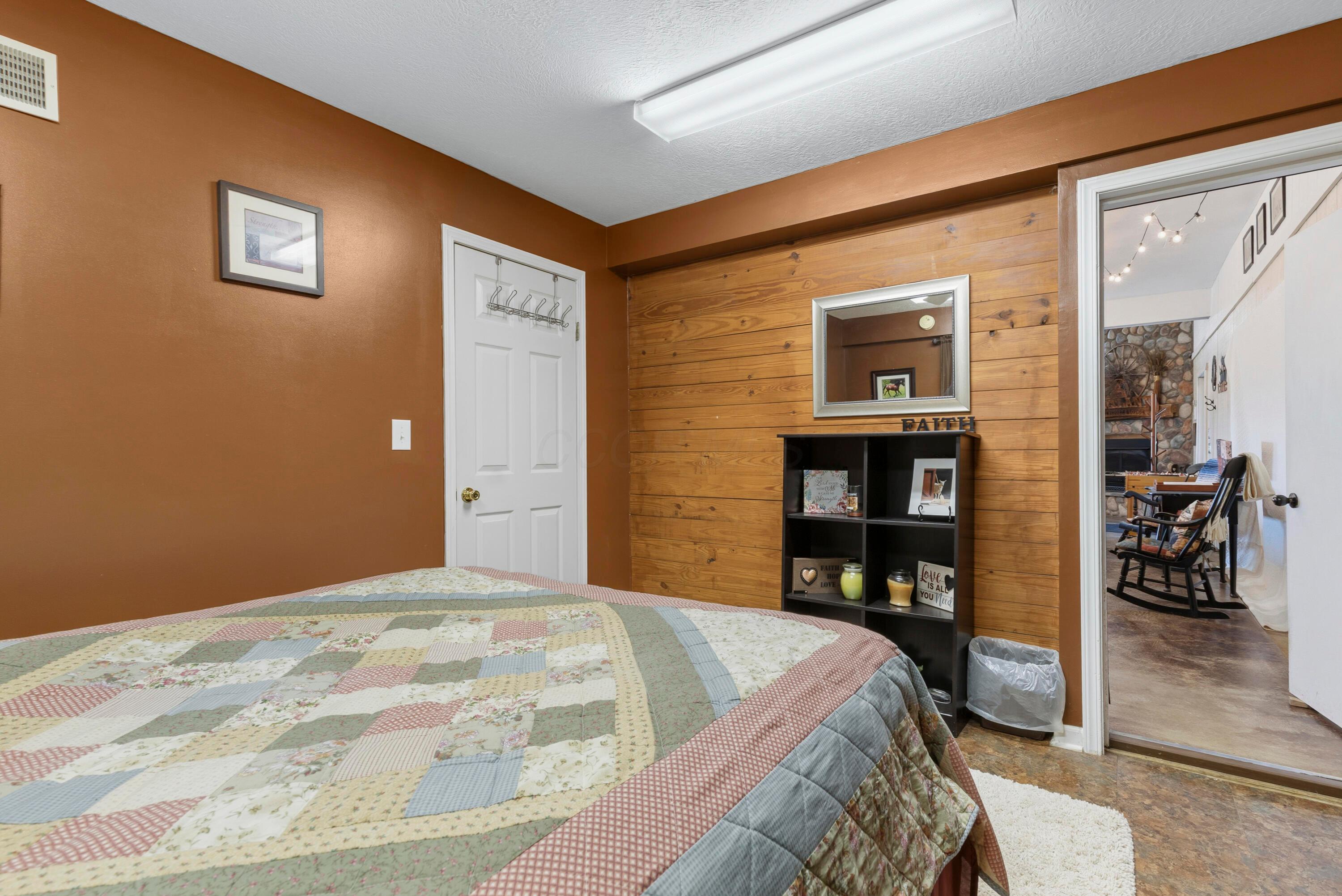 Fredericktown, Ohio, 43019, United States, 8 Bedrooms Bedrooms, ,8 BathroomsBathrooms,Residential,Active,2035650