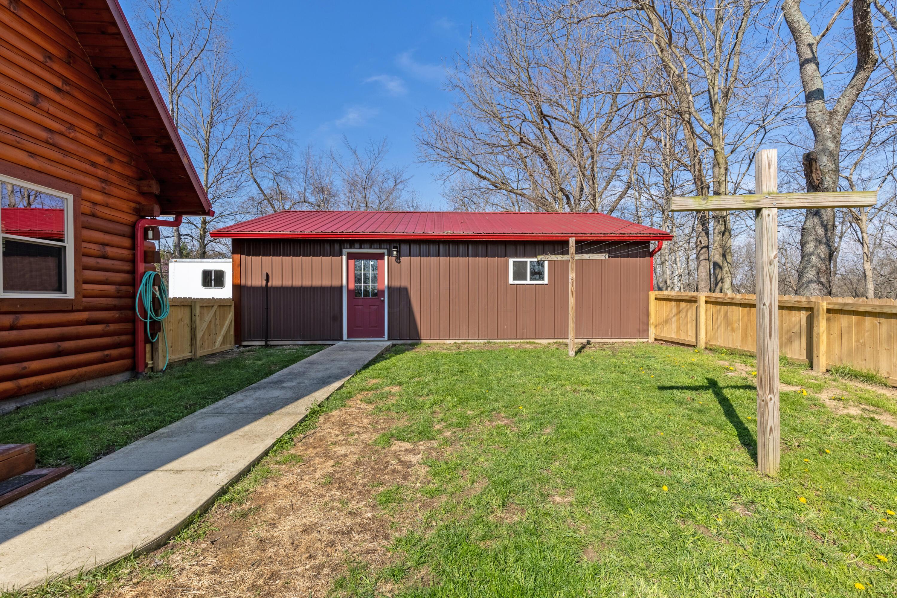 Fredericktown, Ohio, 43019, United States, 8 Bedrooms Bedrooms, ,8 BathroomsBathrooms,Residential,Active,2035650