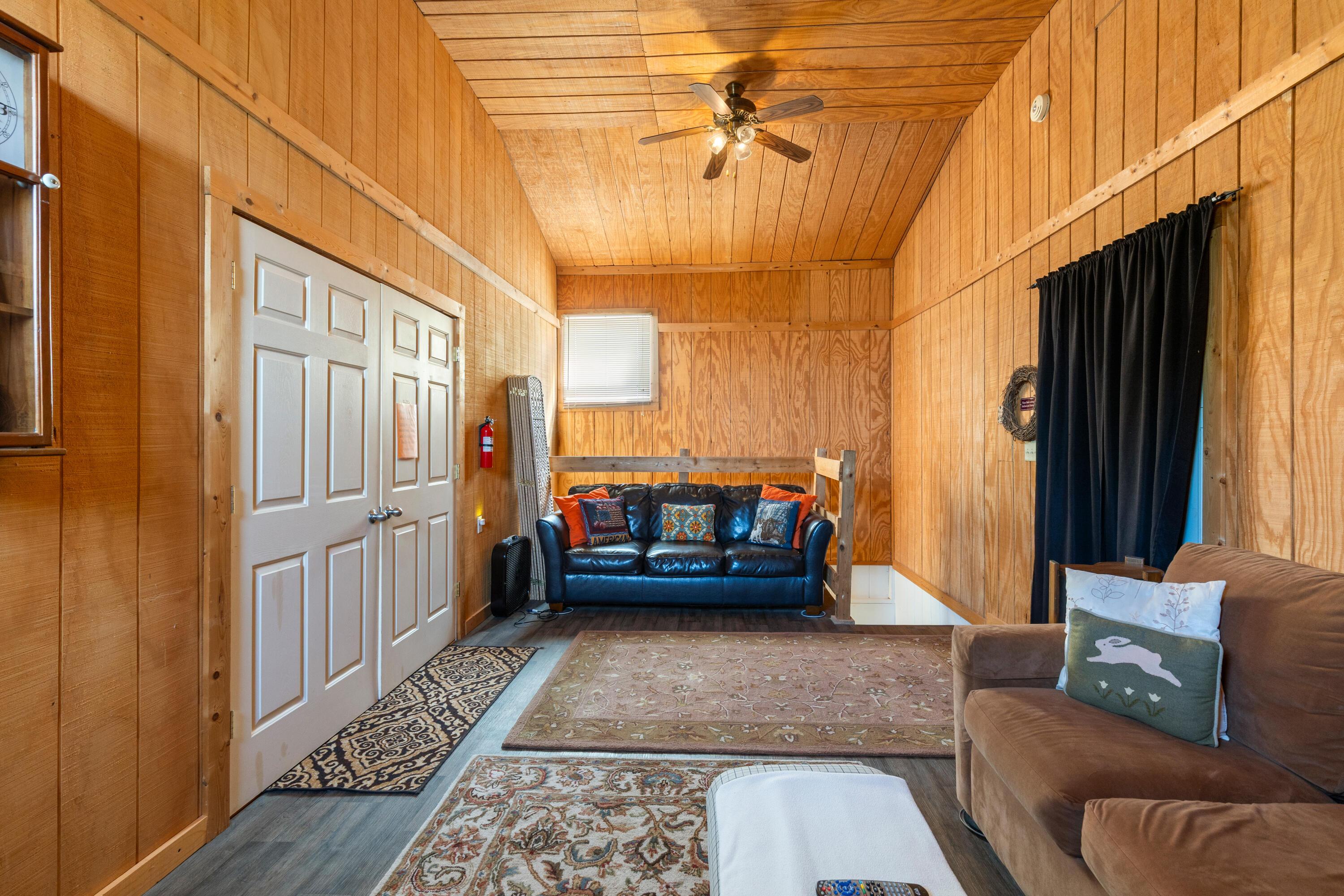 Fredericktown, Ohio, 43019, United States, 8 Bedrooms Bedrooms, ,8 BathroomsBathrooms,Residential,Active,2035650