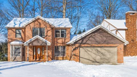 Tiny photo for 901 Southeast Court, Zanesville, OH 43701 (MLS # 226003219)