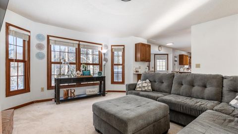 Tiny photo for 901 Southeast Court, Zanesville, OH 43701 (MLS # 226003219)