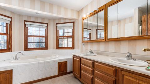 Tiny photo for 901 Southeast Court, Zanesville, OH 43701 (MLS # 226003219)