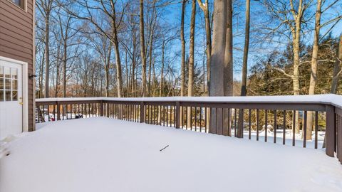 Tiny photo for 901 Southeast Court, Zanesville, OH 43701 (MLS # 226003219)