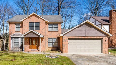 Homes For Sale - 901 Southeast Court<br/> Muskingum County, Zanesville, OH 43701