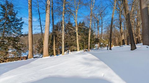 Tiny photo for 901 Southeast Court, Zanesville, OH 43701 (MLS # 226003219)