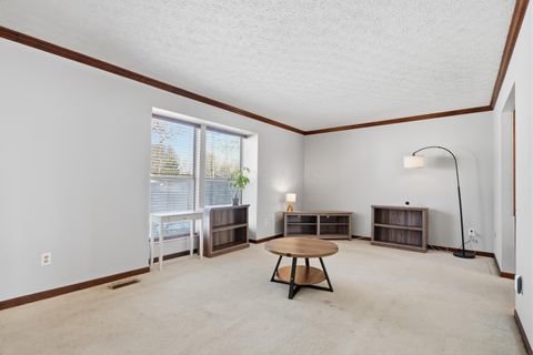 Tiny photo for 830 Lindenhaven Road, Columbus, OH 43230 (MLS # 226004468)